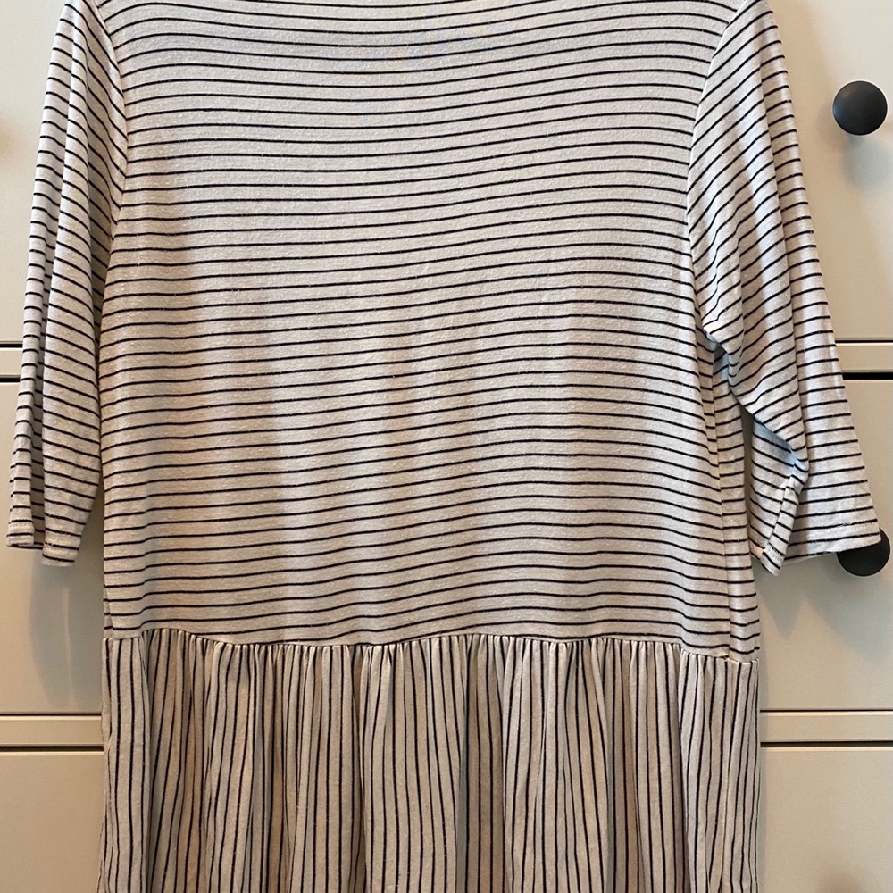 Striped Ruffled Top - Picture 4 of 5